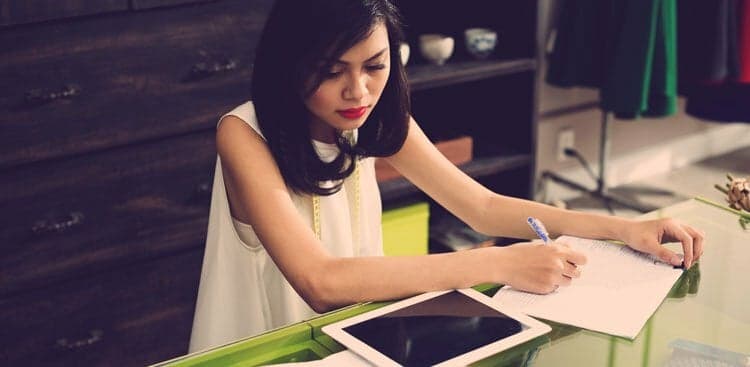 3 Ways to Start Your Business Without Going Into Debt