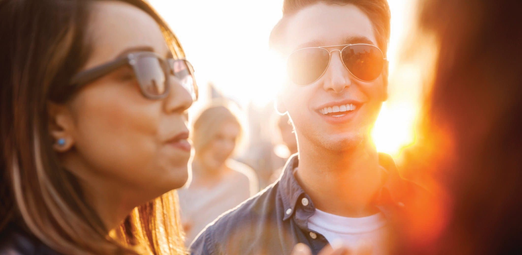 6 Ways to Successfully Make Connections (Even if You Hate Networking Events)