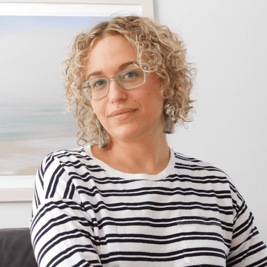 Katherine J. Igoe headshot