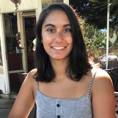 Sydney Pereira headshot